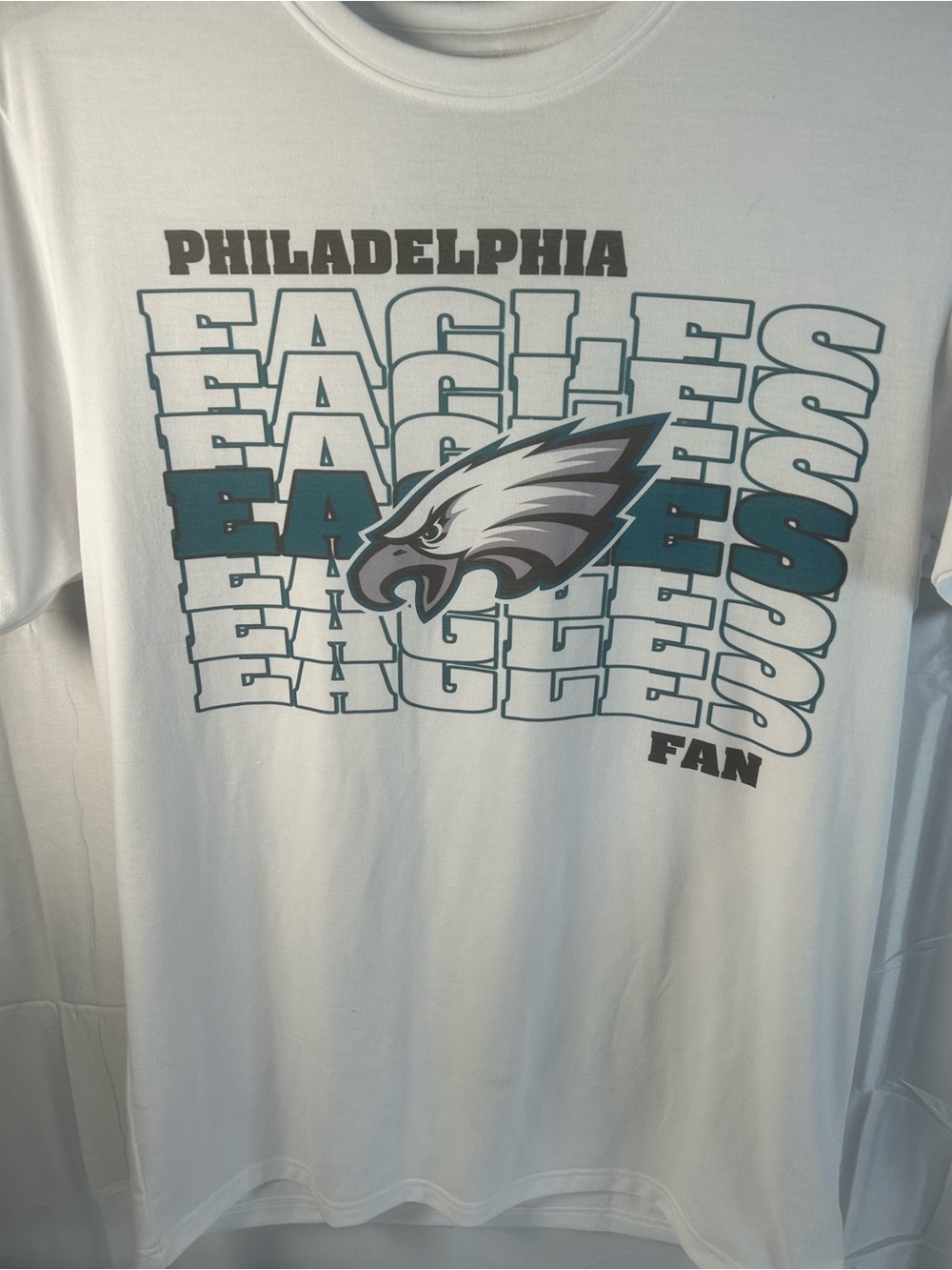 Cricut White Philadelphia Eagles Graphic Tee with Teal and Gray Logo - Picture 4 of 10